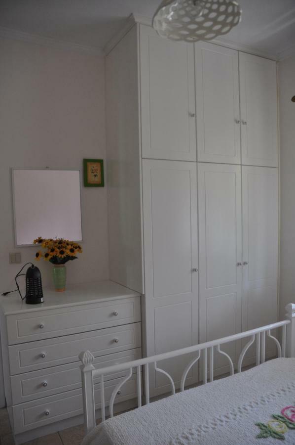Areti'S Apartment Agios Georgios Pagon Esterno foto