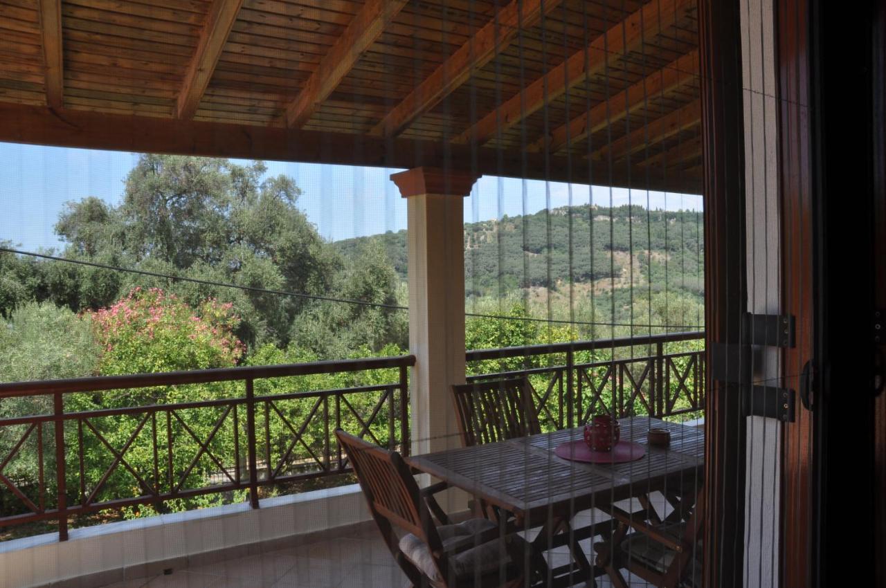 Areti'S Apartment Agios Georgios Pagon Esterno foto